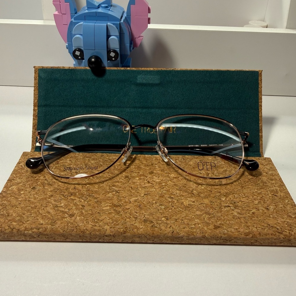 ✨ OTP-190 Women’s Metal Eyeglass Frames ✨